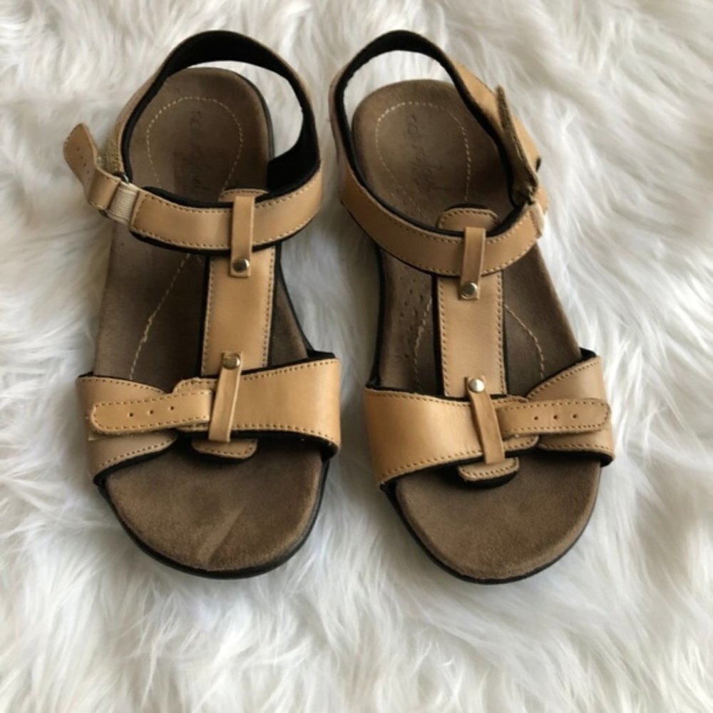 Natural Soul Glenis T-Strap Sandals Size 6.5
